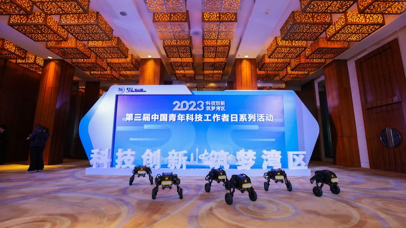 数据中台定制开发：揭秘成本构成与优化策略